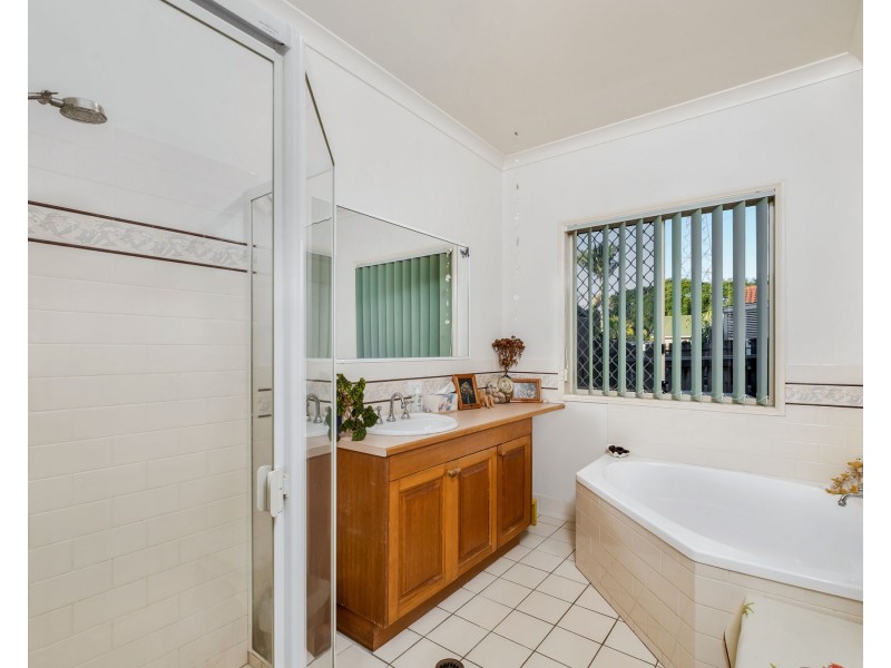 5 Yvonne Street, Nambour QLD 4560