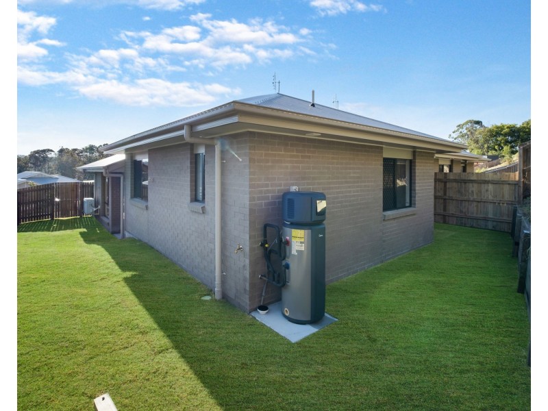 1/13 Jeanette Avenue, Nambour QLD 4560