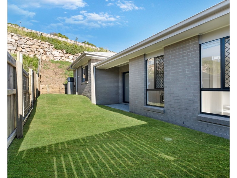 1/13 Jeanette Avenue, Nambour QLD 4560