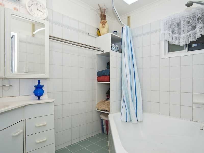 16 Bartlett Street, Nambour QLD 4560
