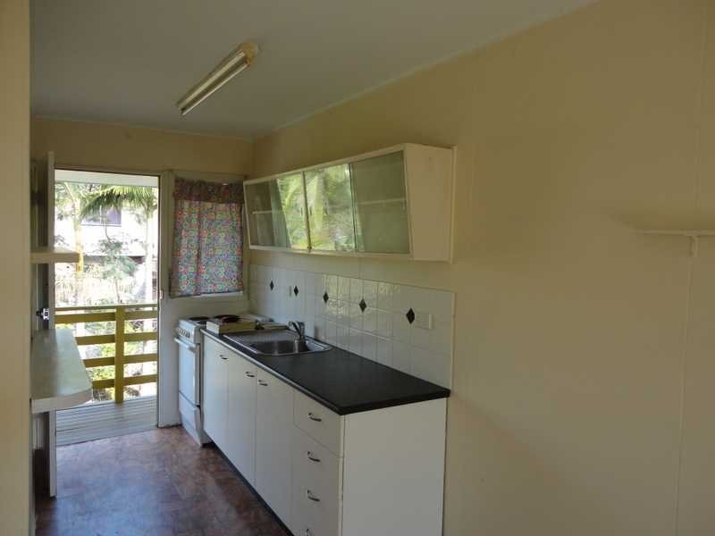 1/4 Bradley Street, Nambour QLD 4560