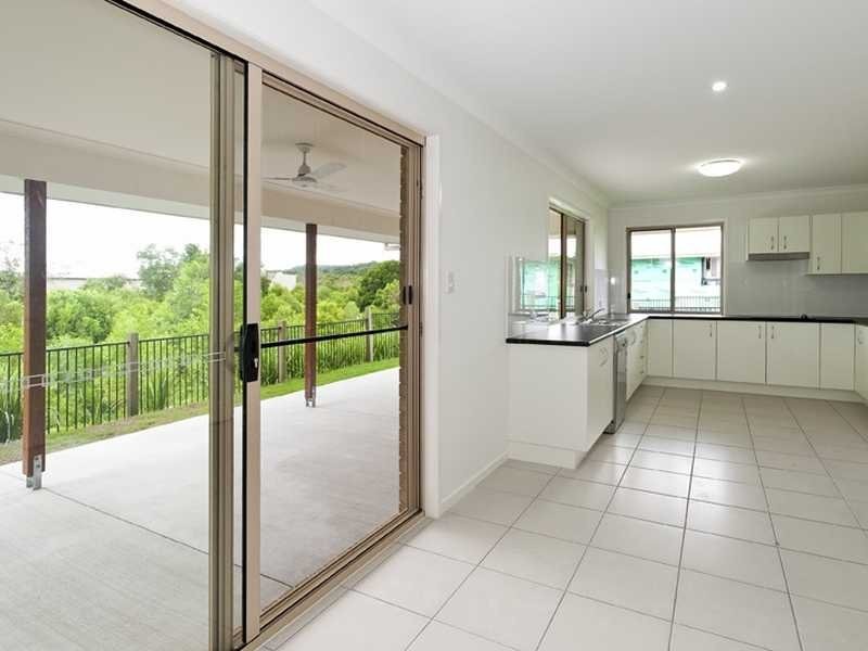 9 Wallace Close, Coes Creek QLD 4560