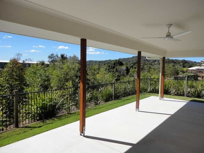 9 Wallace Close, Coes Creek QLD 4560