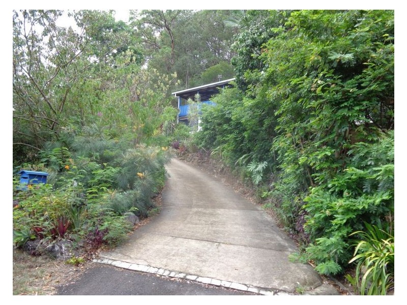 16 Petrie Creek Road, Nambour QLD 4560