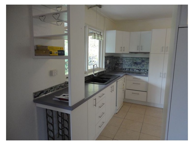 16 Petrie Creek Road, Nambour QLD 4560