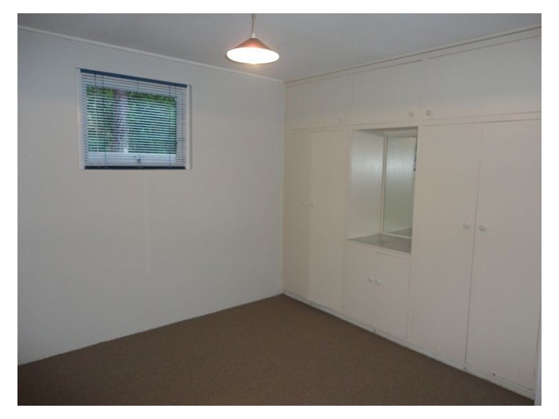 16 Petrie Creek Road, Nambour QLD 4560