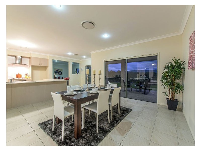6 Longview Place, Woombye QLD 4559