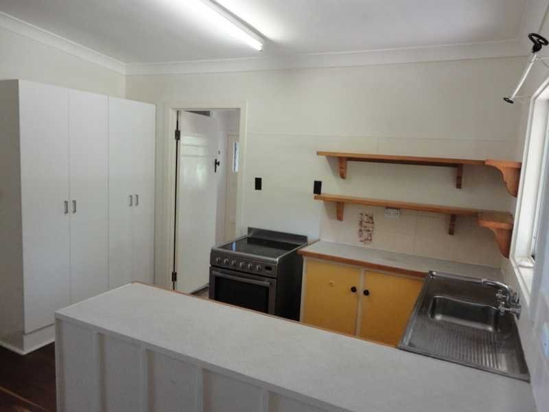 15 Waterfall Road, Nambour QLD 4560
