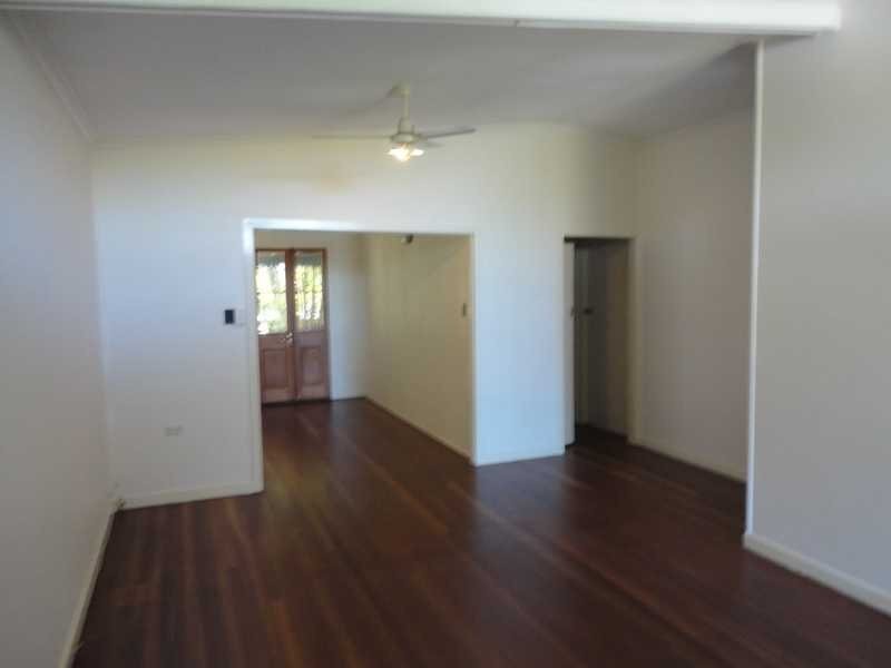15 Waterfall Road, Nambour QLD 4560