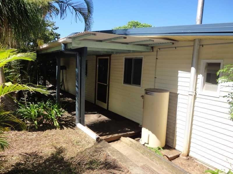 15 Waterfall Road, Nambour QLD 4560