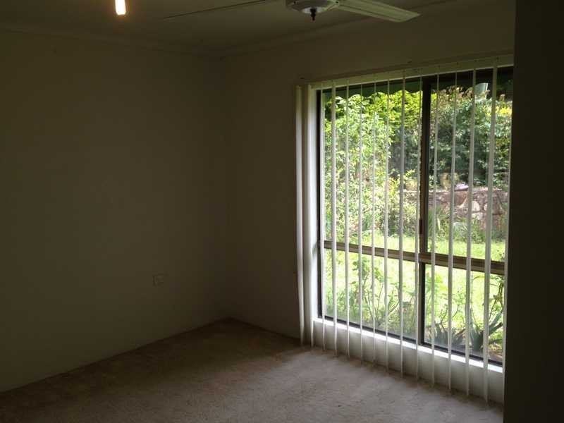 4 Klinain Street, Coes Creek QLD 4560