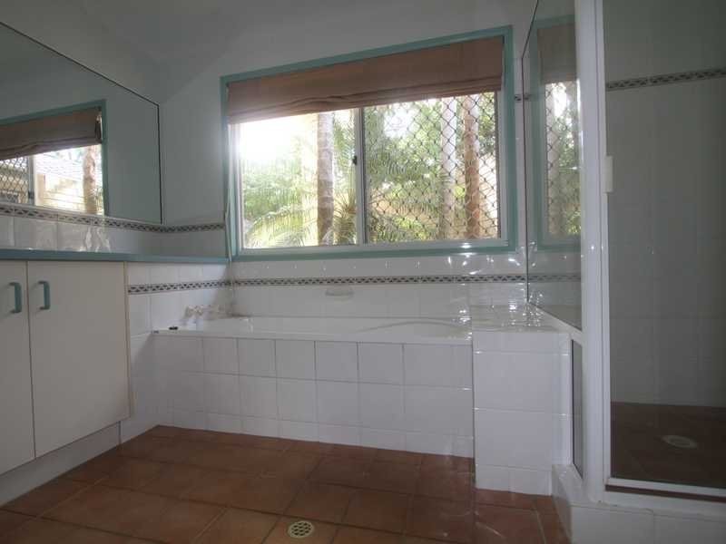 6 Coral Court, Nambour QLD 4560