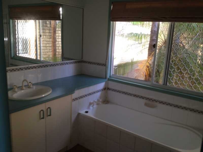6 Coral Court, Nambour QLD 4560