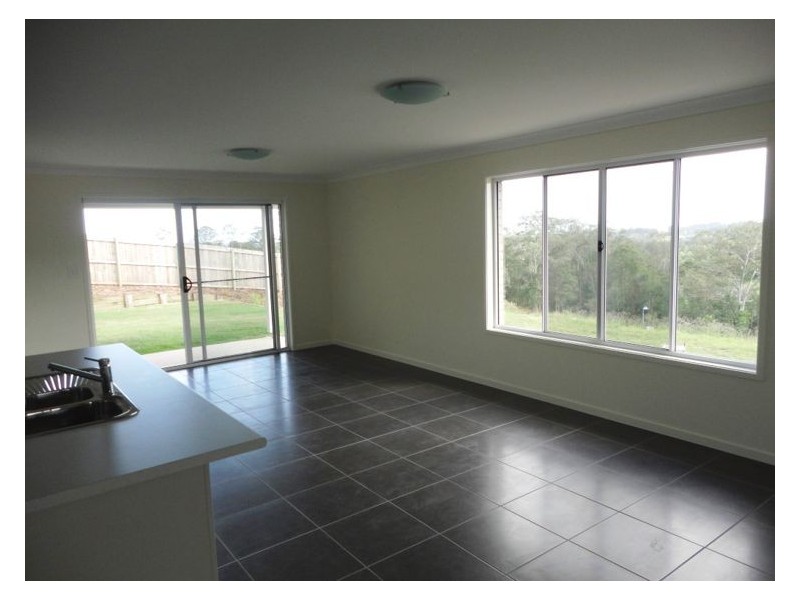 4 Moss Day Place, Burnside QLD 4560