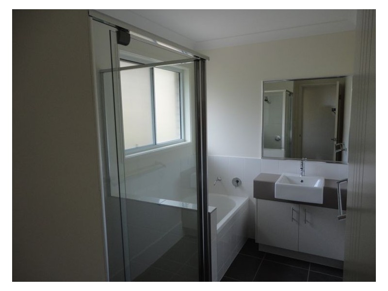 4 Moss Day Place, Burnside QLD 4560
