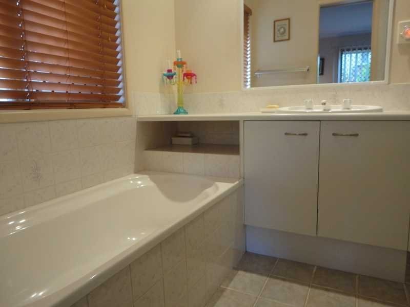 3 Kings Place, Burnside QLD 4560