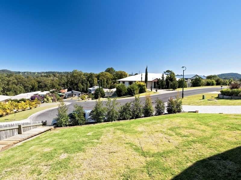 7 Killarney Crescent, Nambour QLD 4560