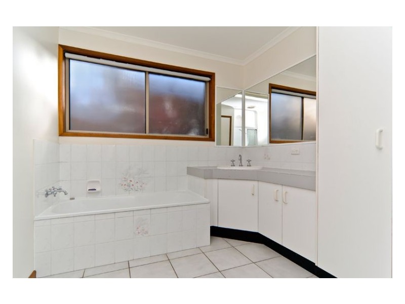 19 Chiltern Court, Coes Creek QLD 4560