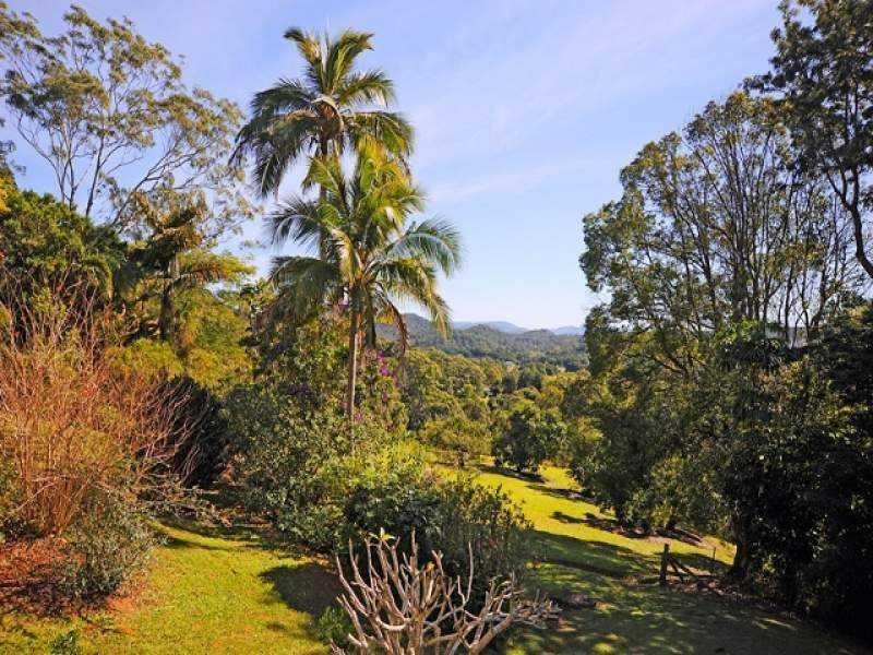 211 Panorama Drive, Rosemount QLD 4560