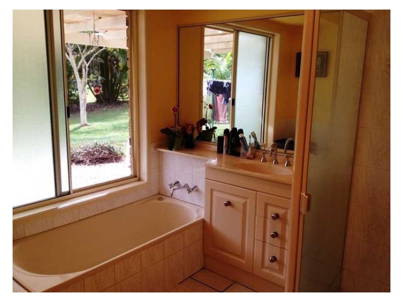 191 McGilchrist Road, Chevallum QLD 4555