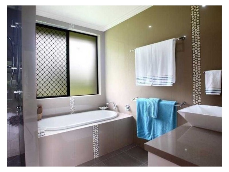 36-40 Golden Valley Place, Valdora QLD 4561