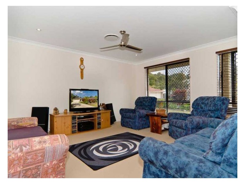 7 Pollys Place, Nambour QLD 4560