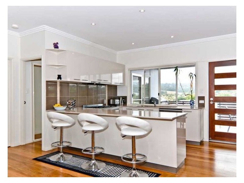 16 Warabi Place, Nambour QLD 4560