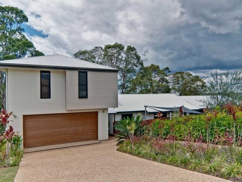 8 Shelly Court, Nambour QLD 4560