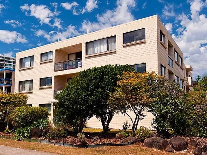 Unit 1/2 Alexandra Parade, Maroochydore QLD 4558