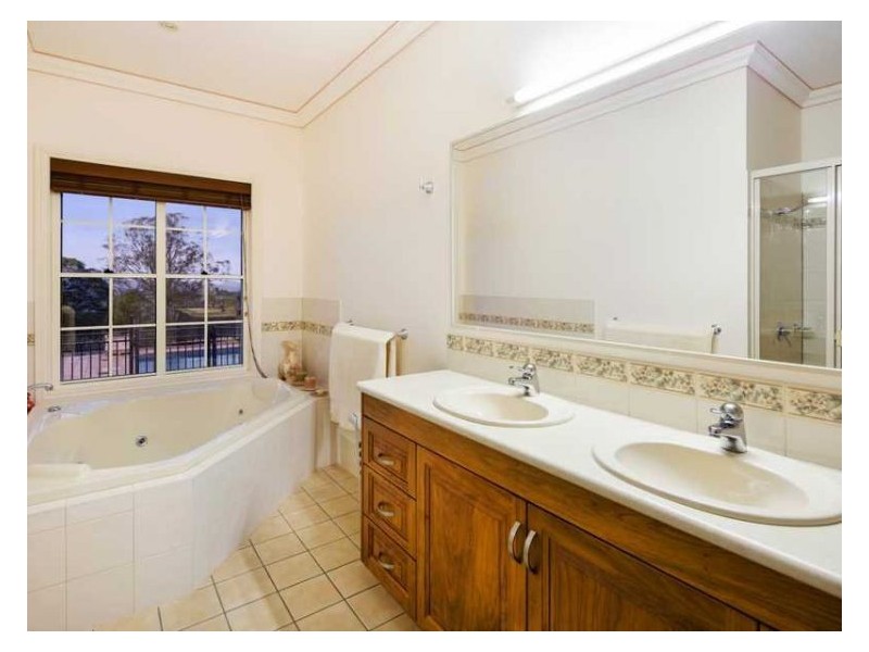 1 Thrushs Road, Dulong QLD 4560