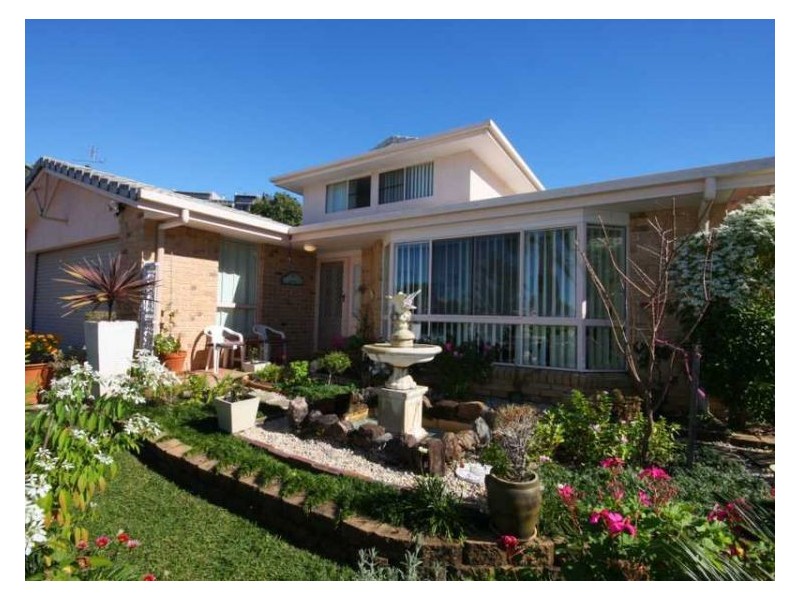 2 Albatross Avenue, Nambour QLD 4560