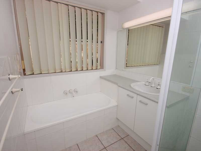 2 Albatross Avenue, Nambour QLD 4560