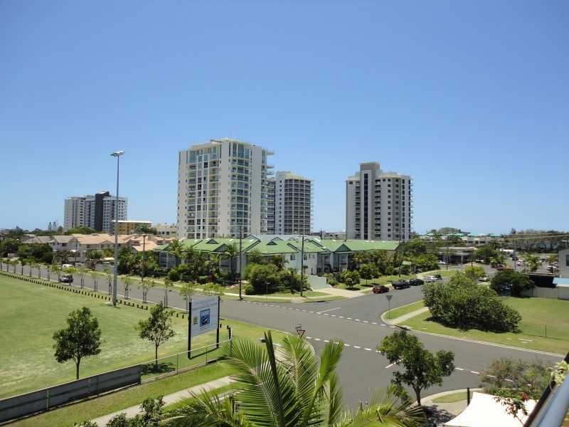 Unit 15/27-31 Kingsford Smith Parade, Maroochydore QLD 4558