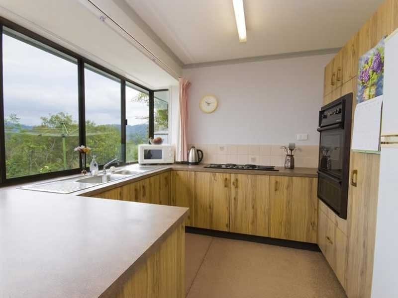 13 Barwood Court, Nambour QLD 4560