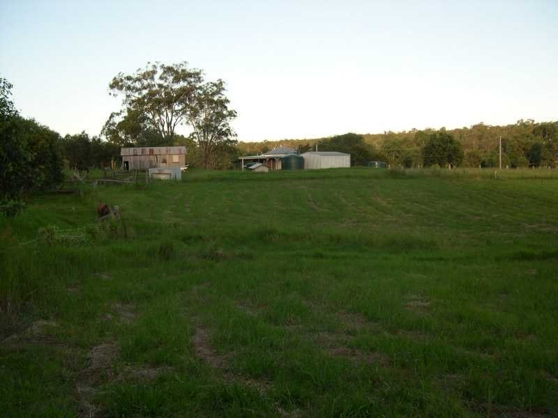 18 Devon Court Road, Crows Nest QLD 4355