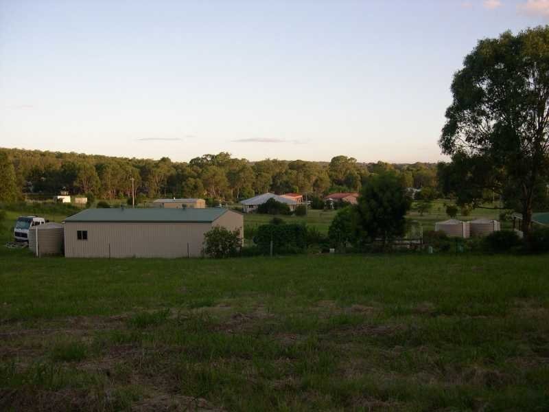 18 Devon Court Road, Crows Nest QLD 4355