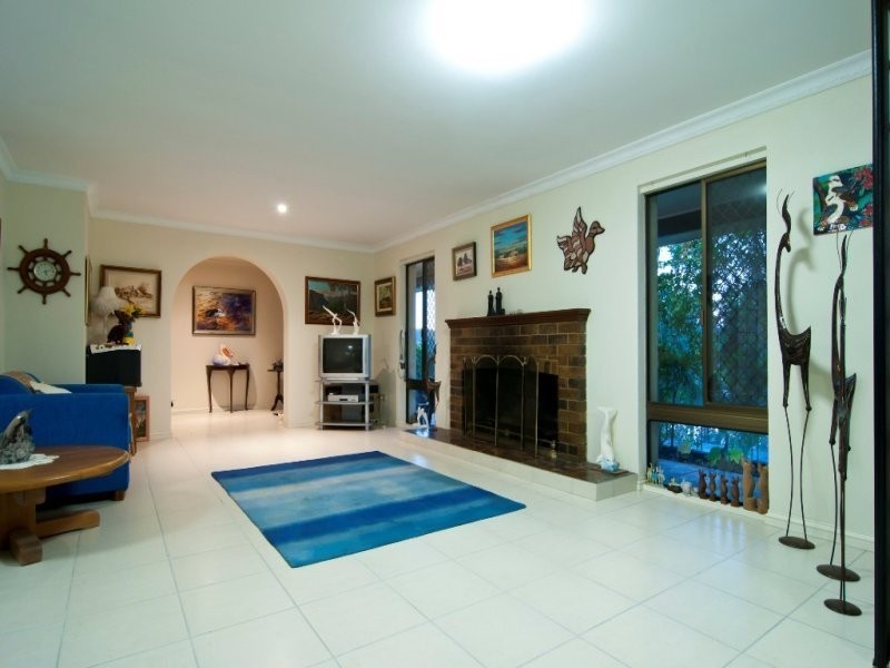 3 Woodchester Close, Rosemount QLD 4560