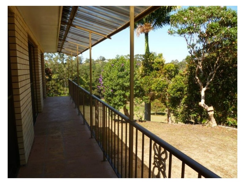 5 Laidlaw Road North, Coes Creek QLD 4560