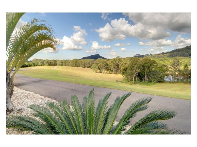 Glass House Mountains QLD 4518