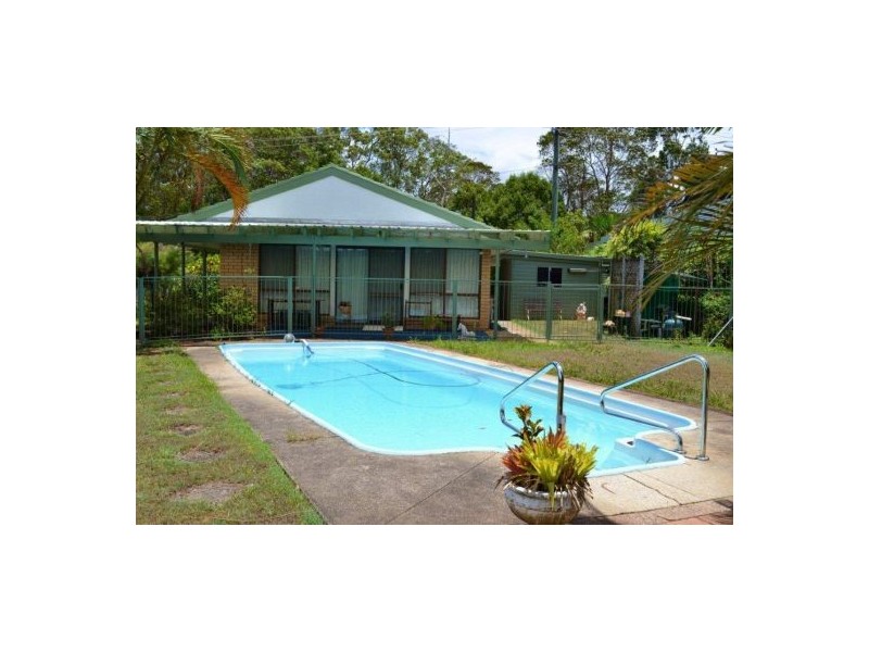 16 Girraween Drive, Nambour QLD 4560