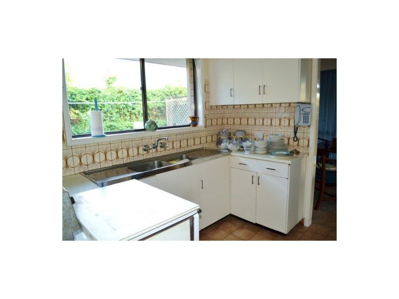 16 Girraween Drive, Nambour QLD 4560
