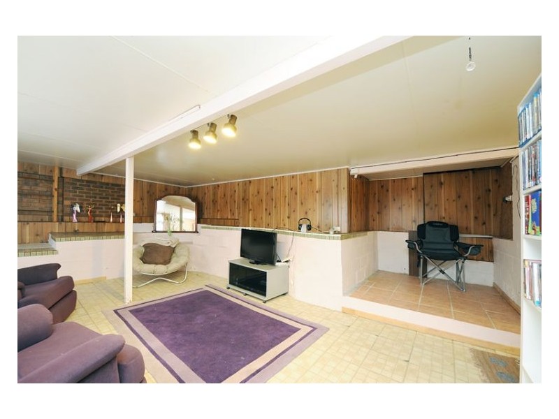 18 Bangalow Street, Nambour QLD 4560