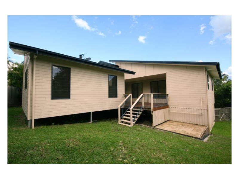 3 Fernlea Street, Nambour QLD 4560