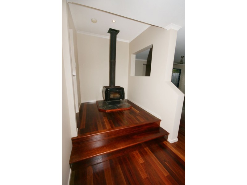 3 Fernlea Street, Nambour QLD 4560