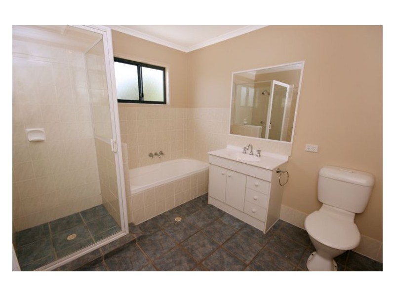 3 Fernlea Street, Nambour QLD 4560