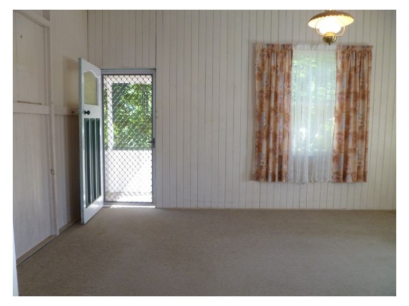 23 Bartlet Street, Nambour QLD 4560