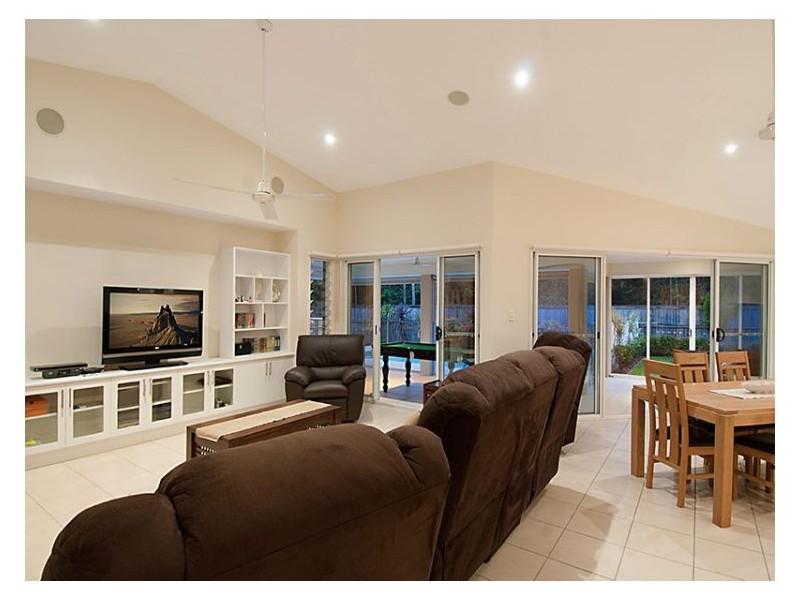 25 Parkwood Place, Palmwoods QLD 4555