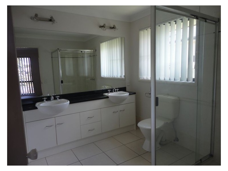 34 Petigrain Avenue, Palmwoods QLD 4555