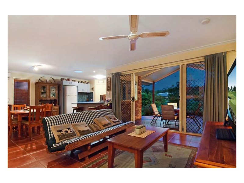 19 Petigrain Avenue, Palmwoods QLD 4555