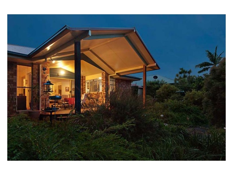 19 Petigrain Avenue, Palmwoods QLD 4555